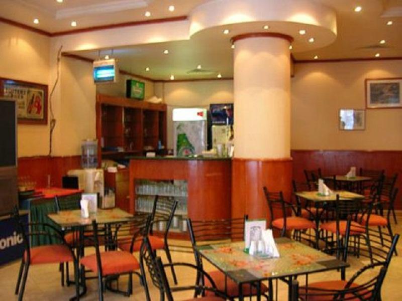 Rush Inn Hotel ドバイ レストラン 写真