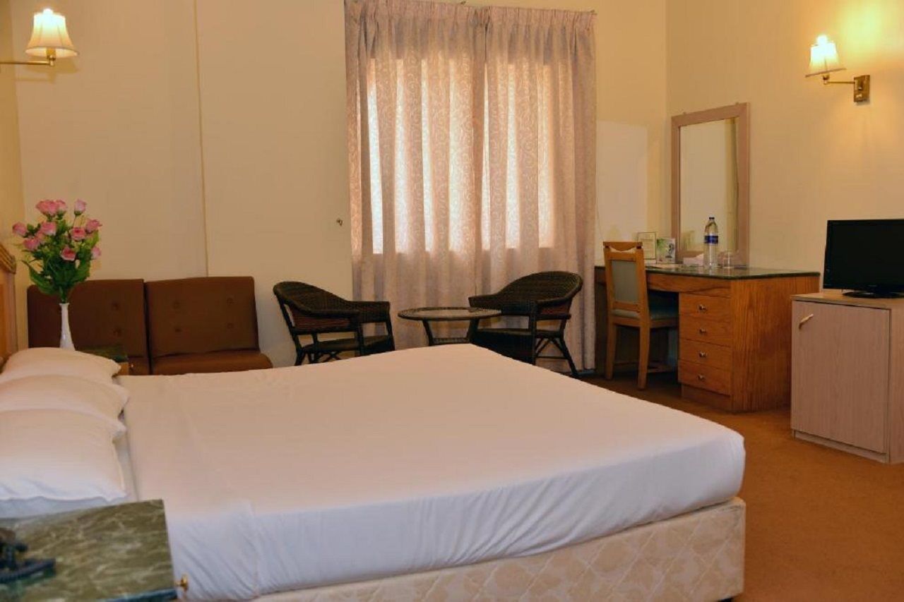 Rush Inn Hotel ドバイ エクステリア 写真