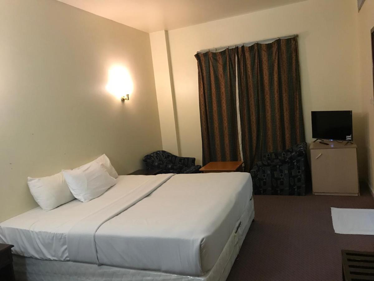 Rush Inn Hotel ドバイ エクステリア 写真